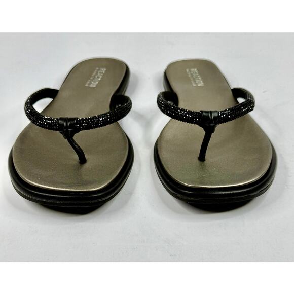 Kenneth Cole Reaction Women's Wynwood Crystal Strap Flip Flops Size 9.5 M NWT - Picture 2 of 5